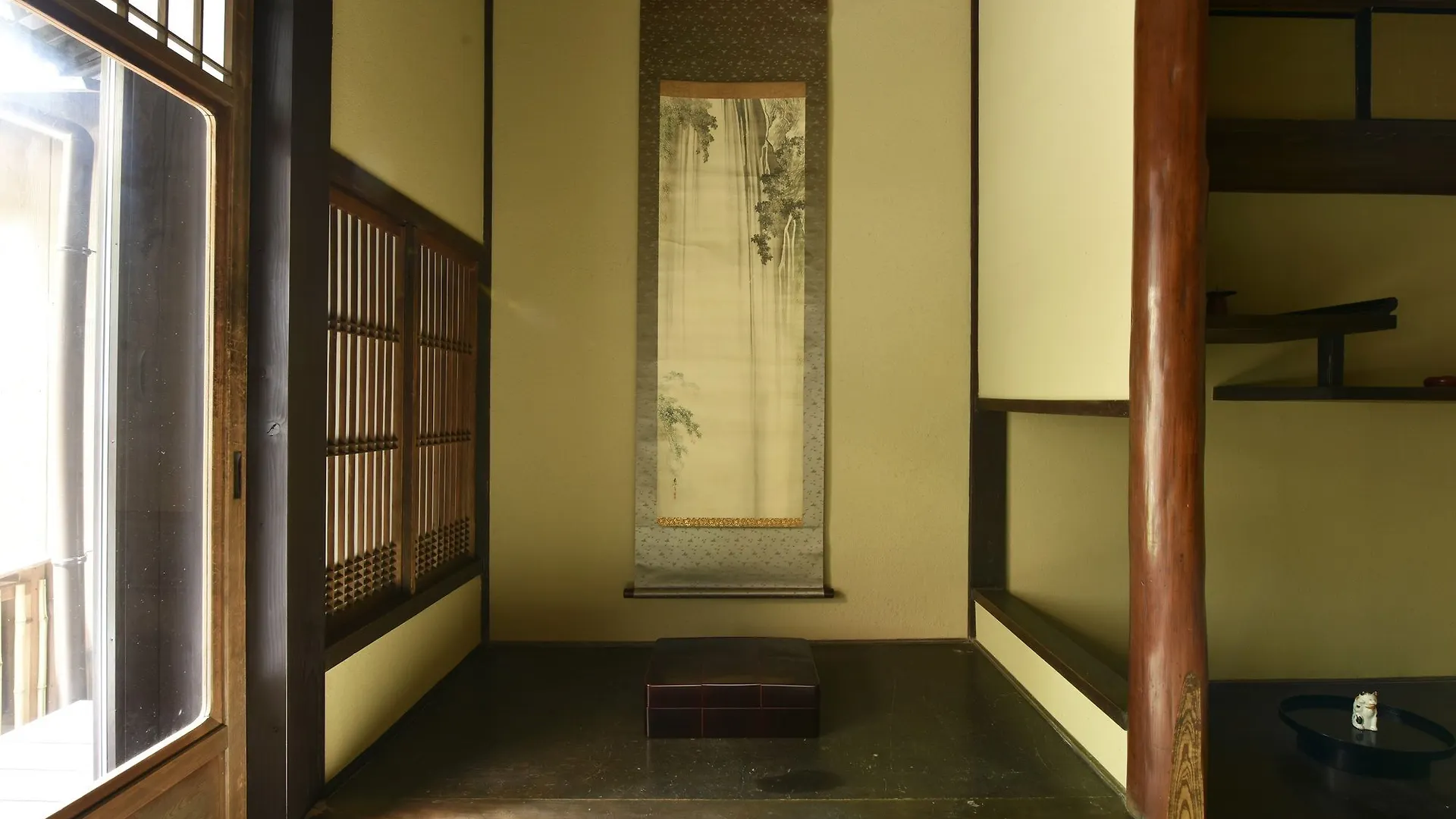 Kuraya Jyurakudai Apartment Kyoto Japan